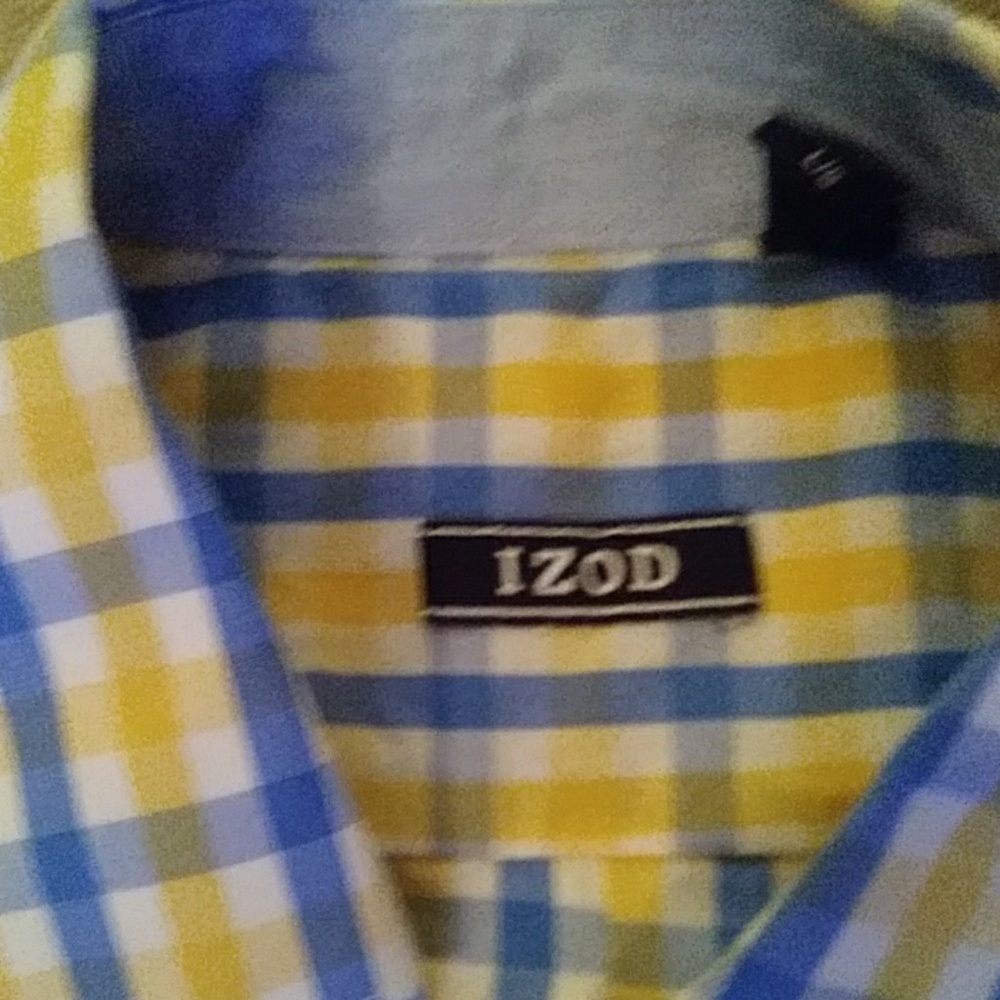 Shirt - Picture 3 of 4